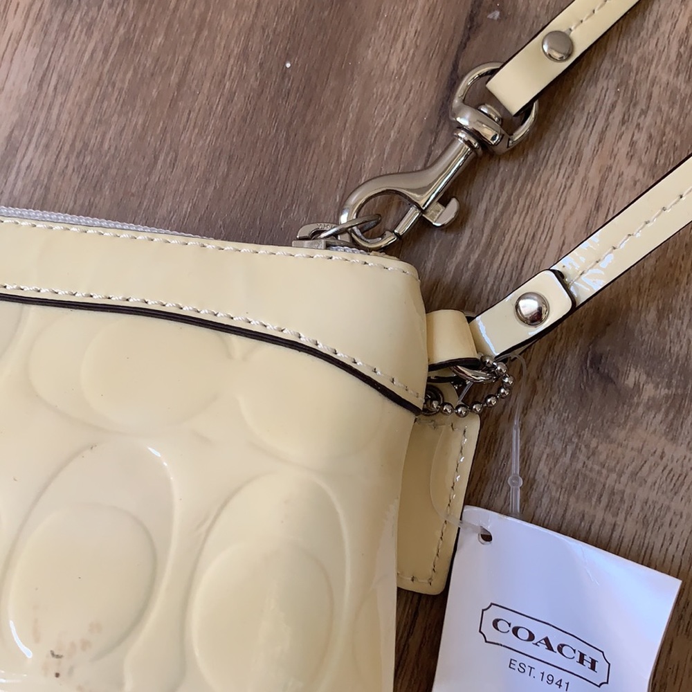 Coach Ivory Cream C Optic Patent Wristlet Clutch - Picture 9 of 11